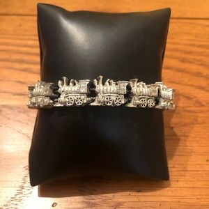 🌸VTG Train Charm Bracelet